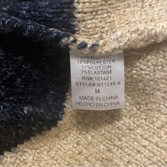 Women’s Ellison Wide Crew Neck Sweater, Size M - Picture 6 of 6